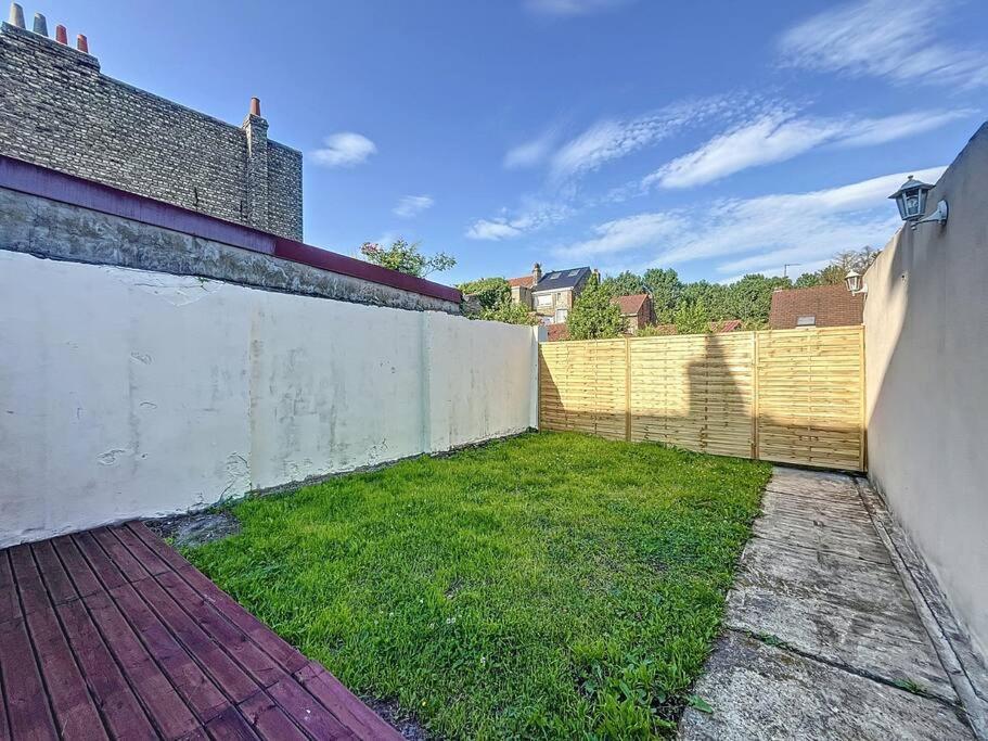 Evasion Verte - Jardin & Confort Dunkirk Esterno foto